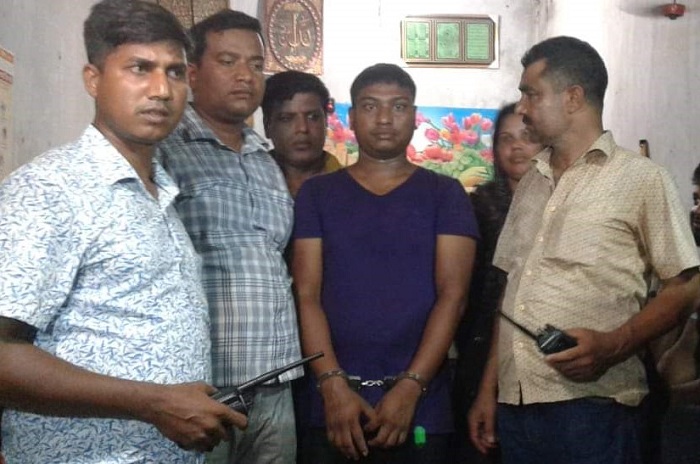 হিলিতে ৬০০ পিস ইয়াবাসহ আটক ১