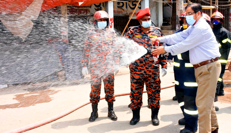 কুমিল্লা নগরী পরিচ্ছন্ন কর্মসূচীর উদ্বোধন