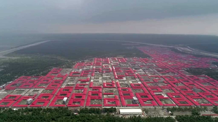 ভাসানচরে রোহিঙ্গা স্থানান্তরে ‘বাধা’ এনজিও-বিদেশিরা
