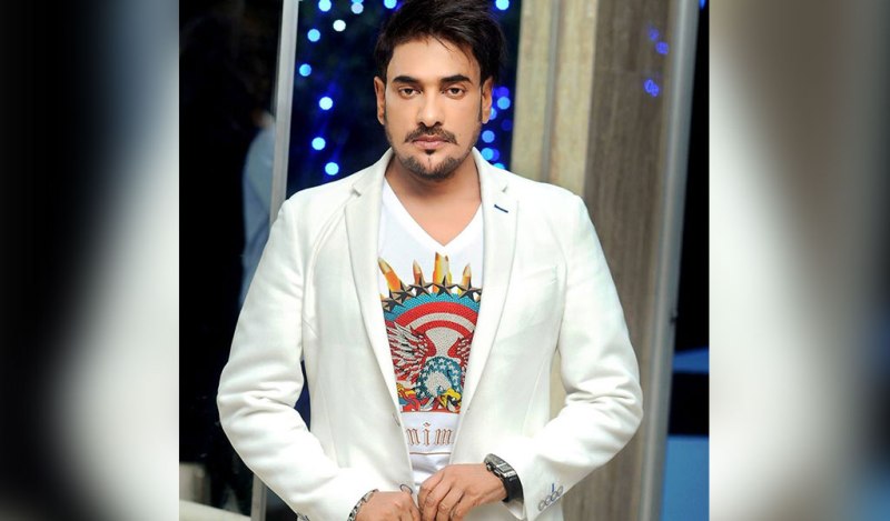 বেকার শিল্পীদের খাবার পৌঁছে দিচ্ছেন অনন্ত