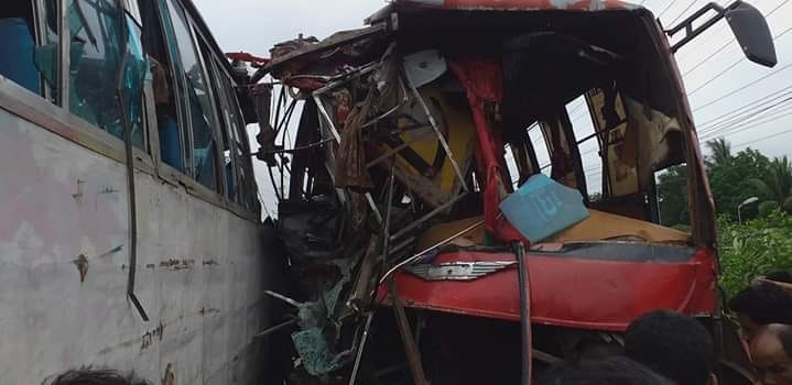 মাধবদীতে দুই বাসের সংঘর্ষে নিহত ১