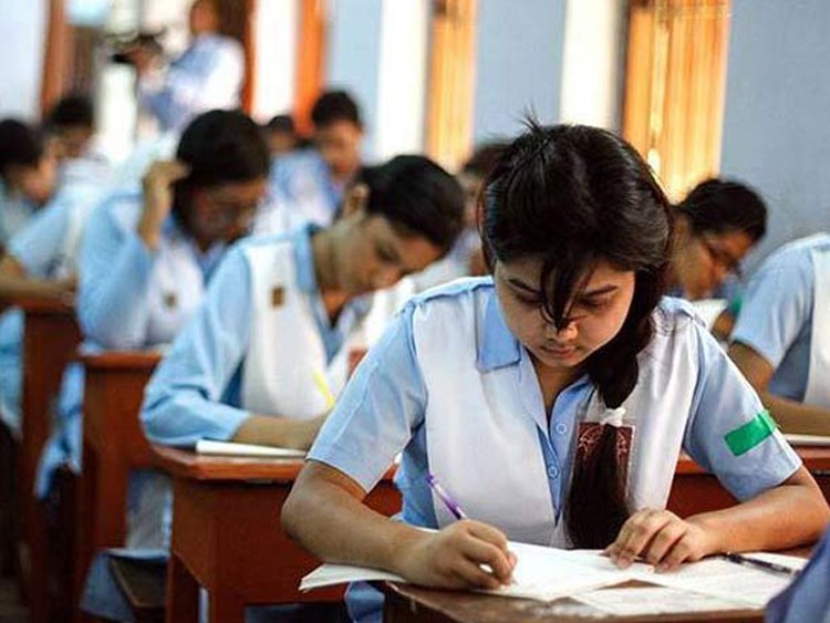 এইচএসসি পরীক্ষা : কিছু চ্যালেঞ্জ থাকলেও শতভাগ শিক্ষার্থীবান্ধব